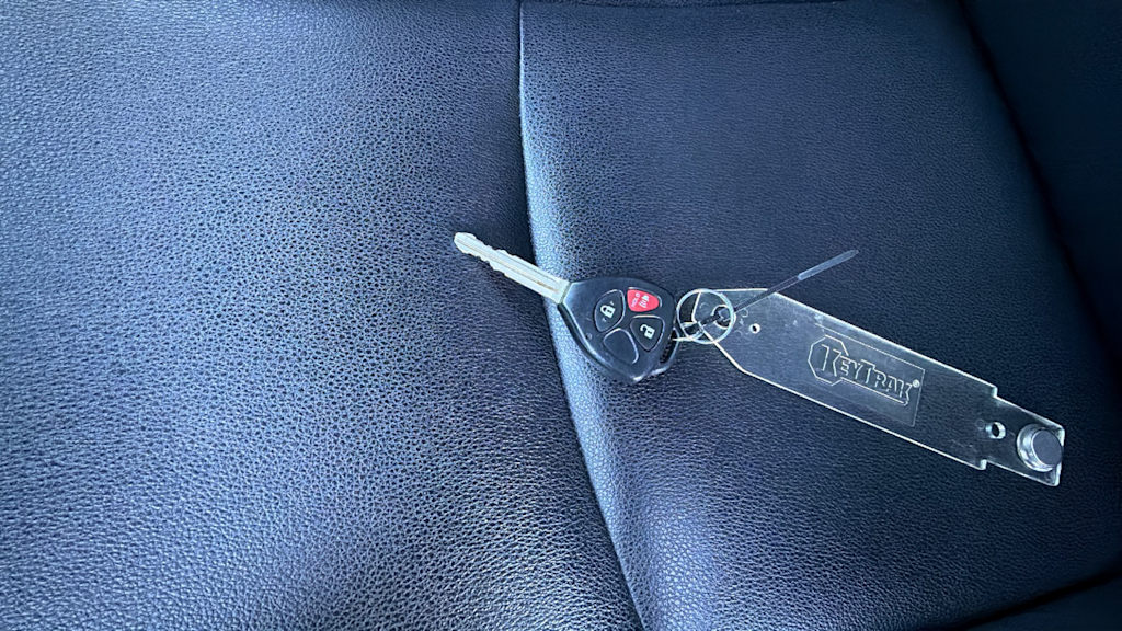 Thumbnail: 2017 Toyota 4Runner - 18