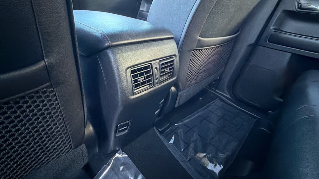 Thumbnail: 2017 Toyota 4Runner - 30