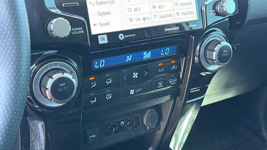 Thumbnail: 2021 Toyota 4Runner - 22