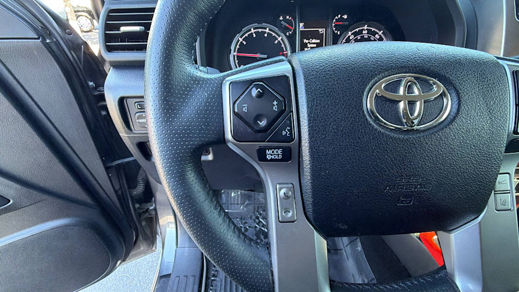 Thumbnail: 2022 Toyota 4Runner - 26