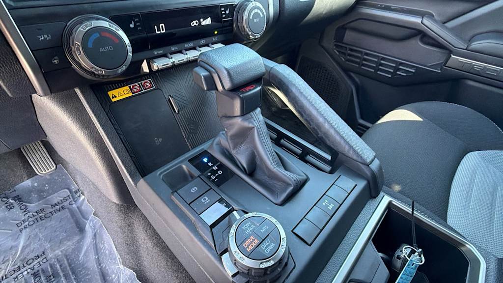 Thumbnail: 2025 Toyota 4Runner - 15
