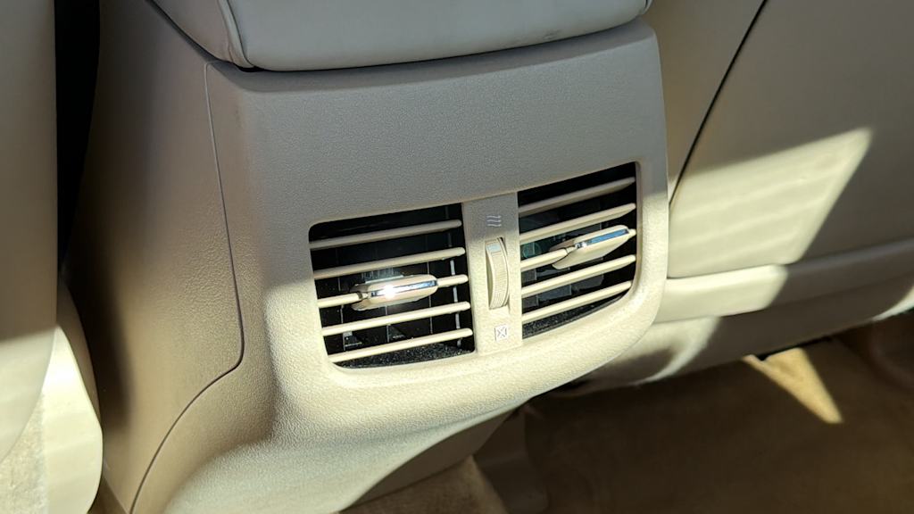 Thumbnail: 2011 Lexus ES - 29