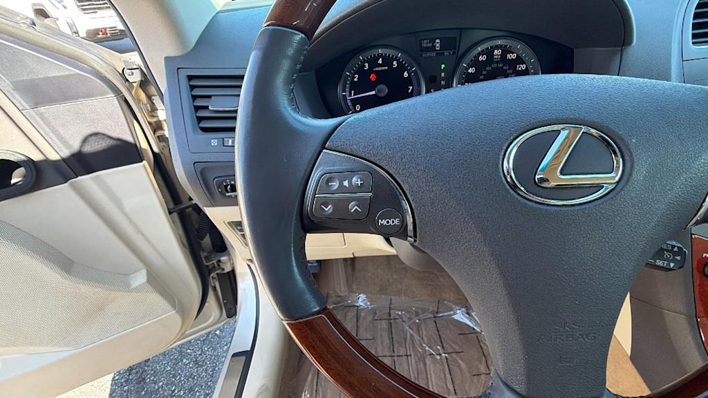 Thumbnail: 2011 Lexus ES - 27