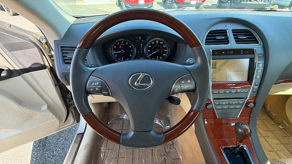 Thumbnail: 2011 Lexus ES - 9