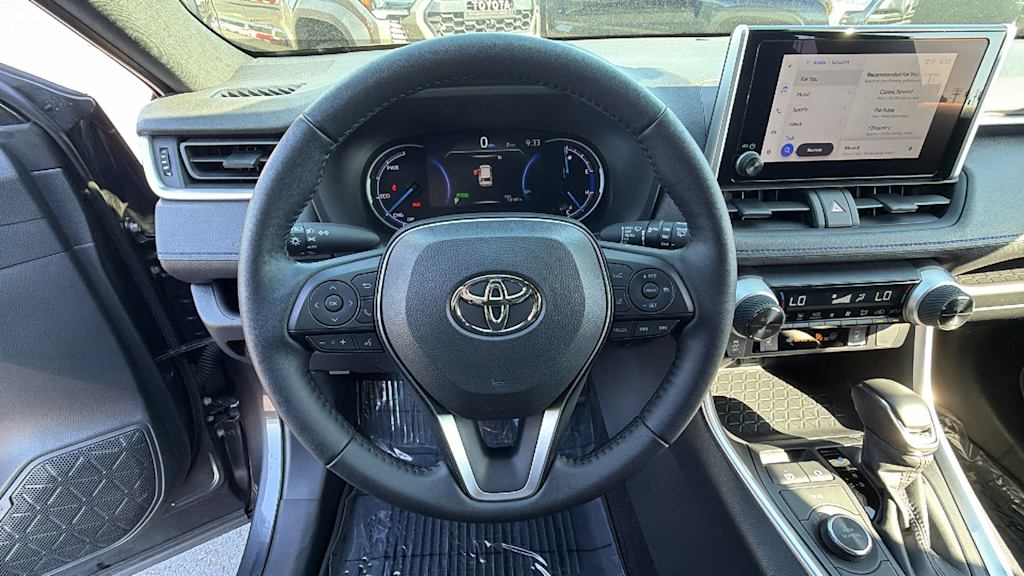 Thumbnail: 2025 Toyota RAV4 - 9
