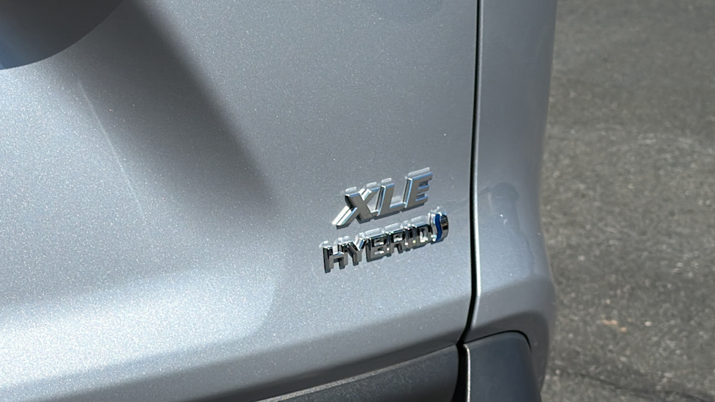 Thumbnail: 2023 Toyota RAV4 - 7