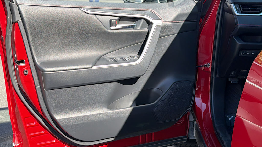 Thumbnail: 2022 Toyota RAV4 - 29