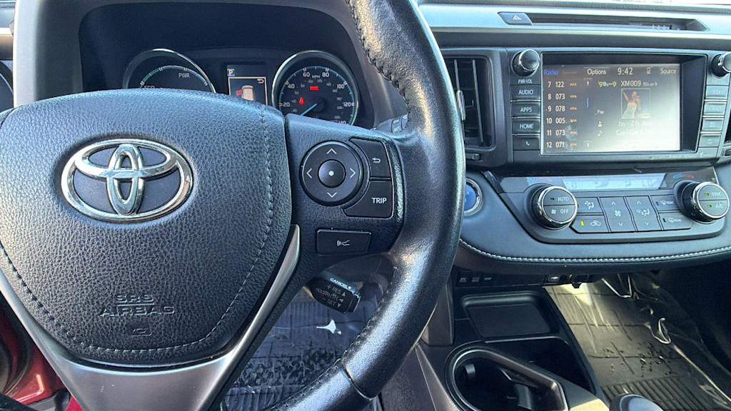 Thumbnail: 2018 Toyota RAV4 - 27