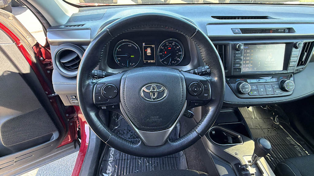 Thumbnail: 2018 Toyota RAV4 - 9