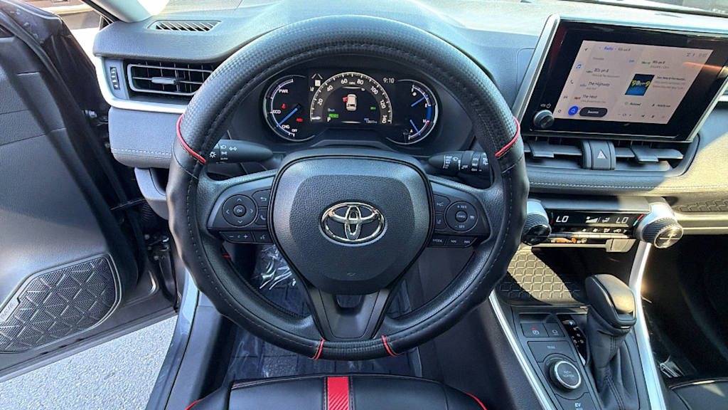 Thumbnail: 2025 Toyota RAV4 - 9