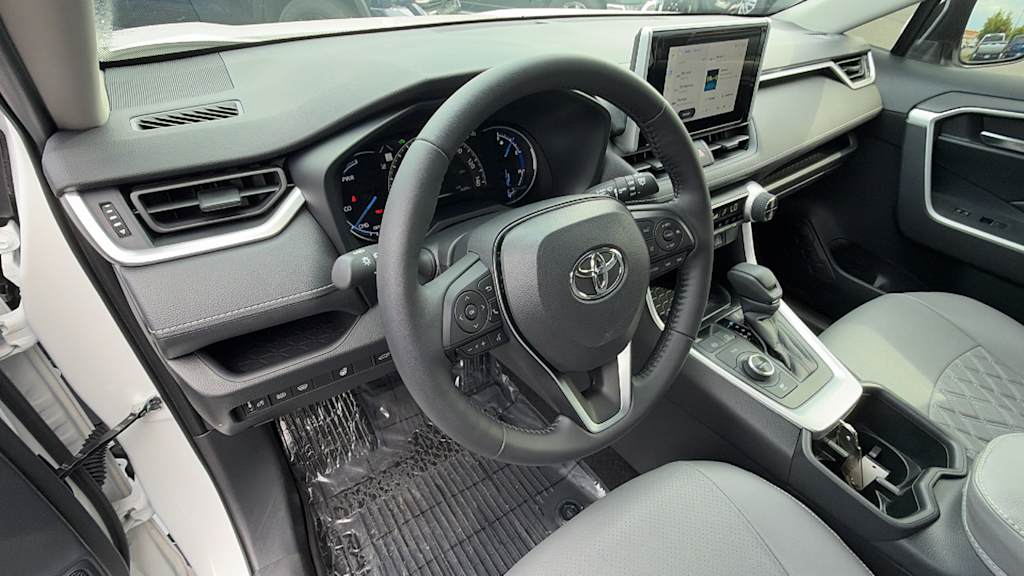 Thumbnail: 2025 Toyota RAV4 - 2