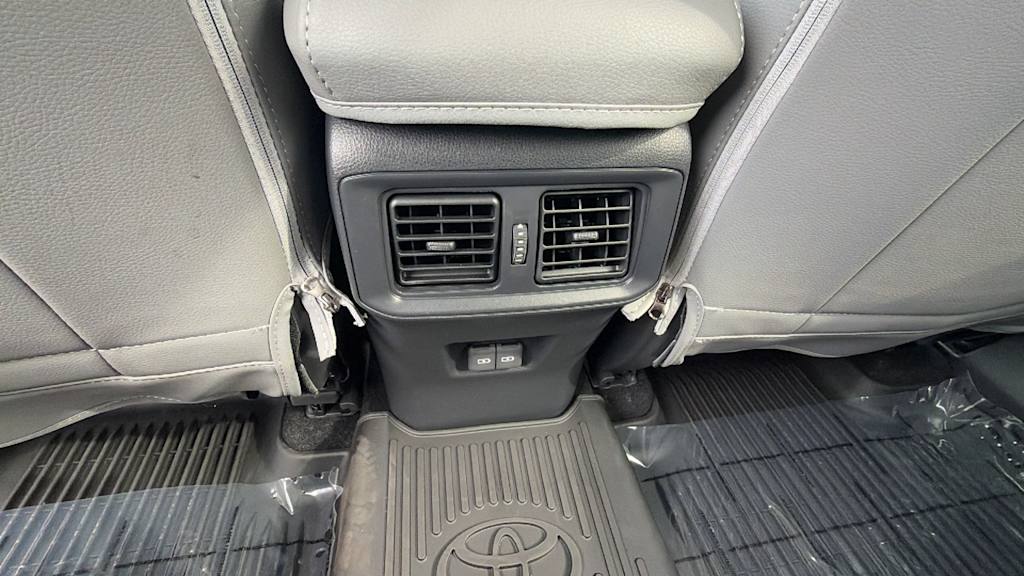 Thumbnail: 2025 Toyota RAV4 - 30