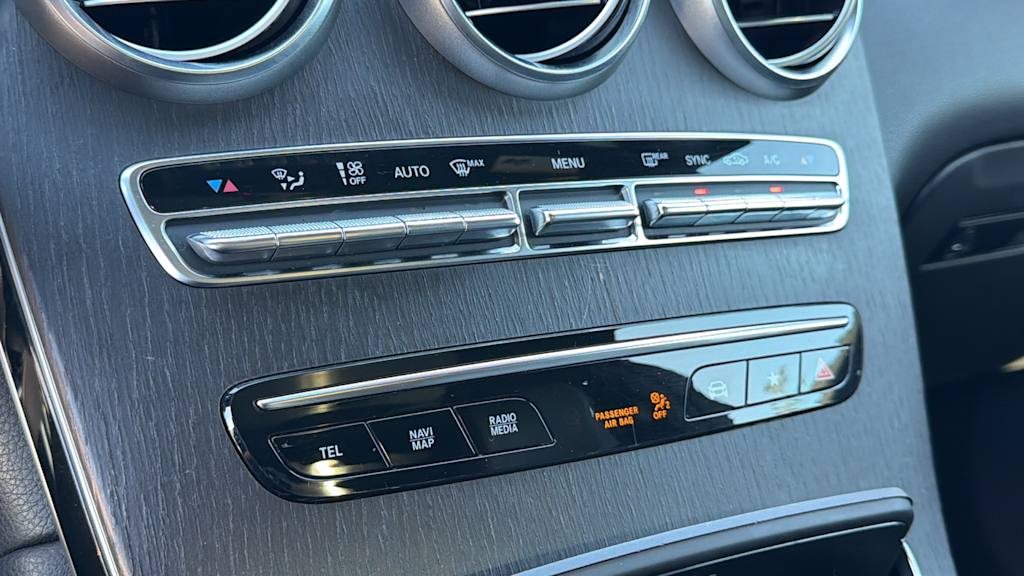 Thumbnail: 2020 Mercedes-Benz GLC - 23