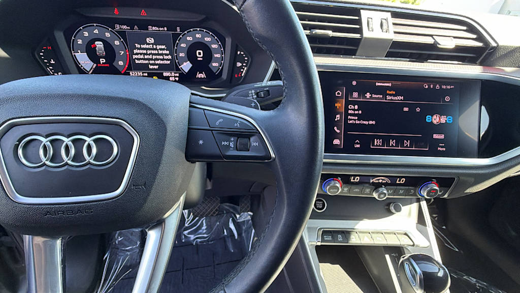 Thumbnail: 2022 Audi Q3 - 11