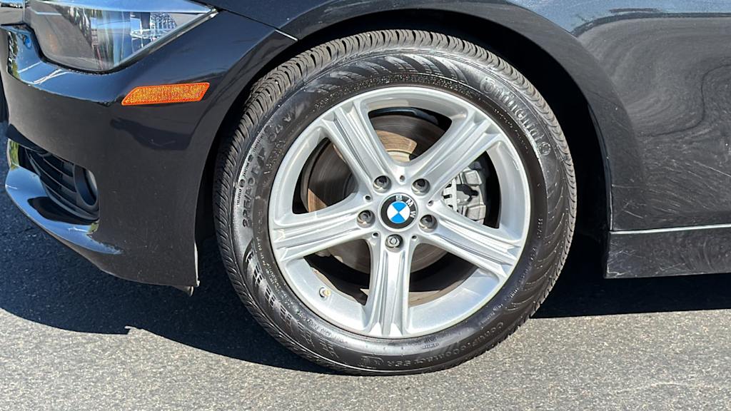 Thumbnail: 2013 BMW 3 Series - 8