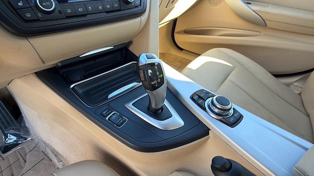 Thumbnail: 2013 BMW 3 Series - 15