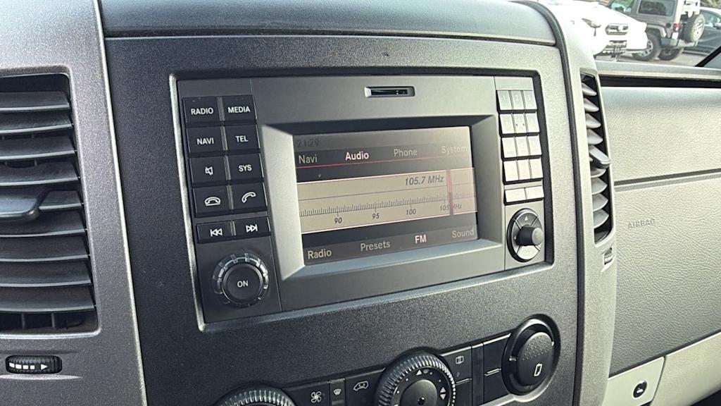 Thumbnail: 2015 Mercedes-Benz Sprinter - 12