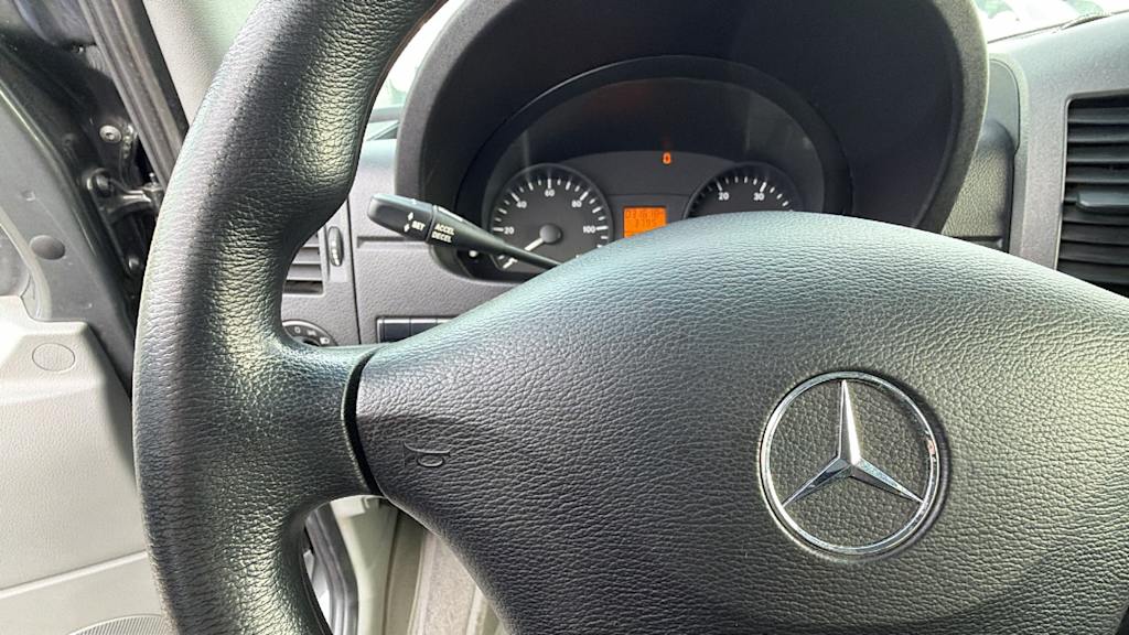 Thumbnail: 2015 Mercedes-Benz Sprinter - 23