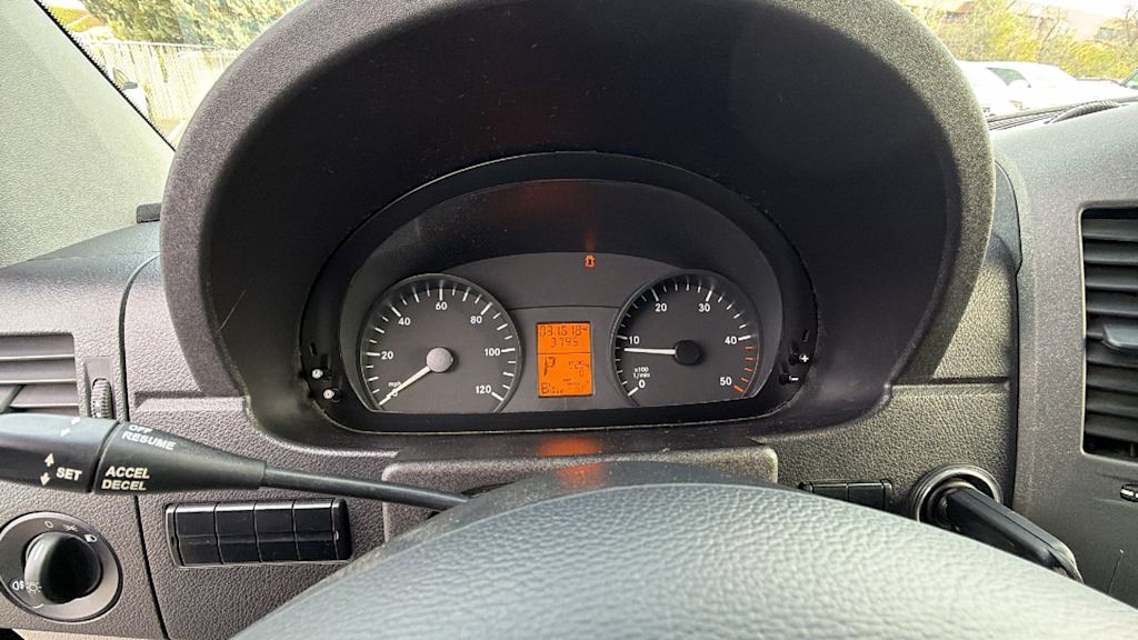 Thumbnail: 2015 Mercedes-Benz Sprinter - 13