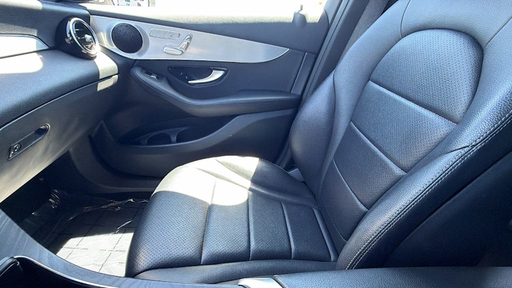 Thumbnail: 2019 Mercedes-Benz GLC - 11