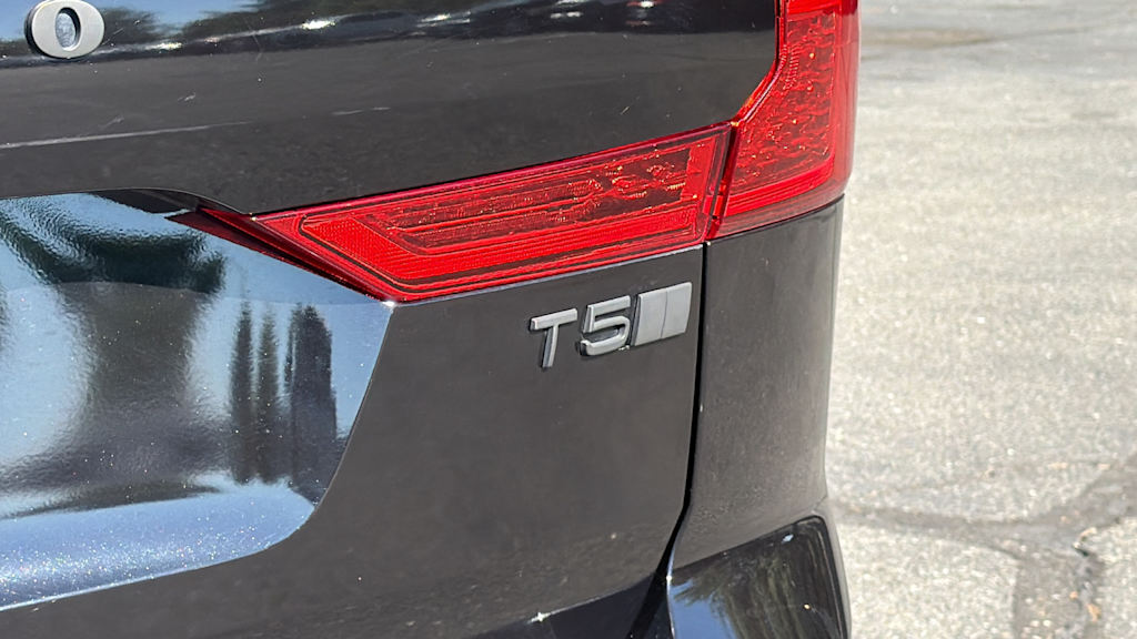 Thumbnail: 2020 Volvo XC60 - 30