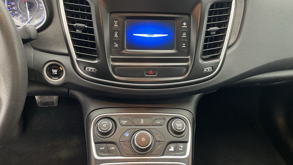 Thumbnail: 2016 Chrysler 200 - 25