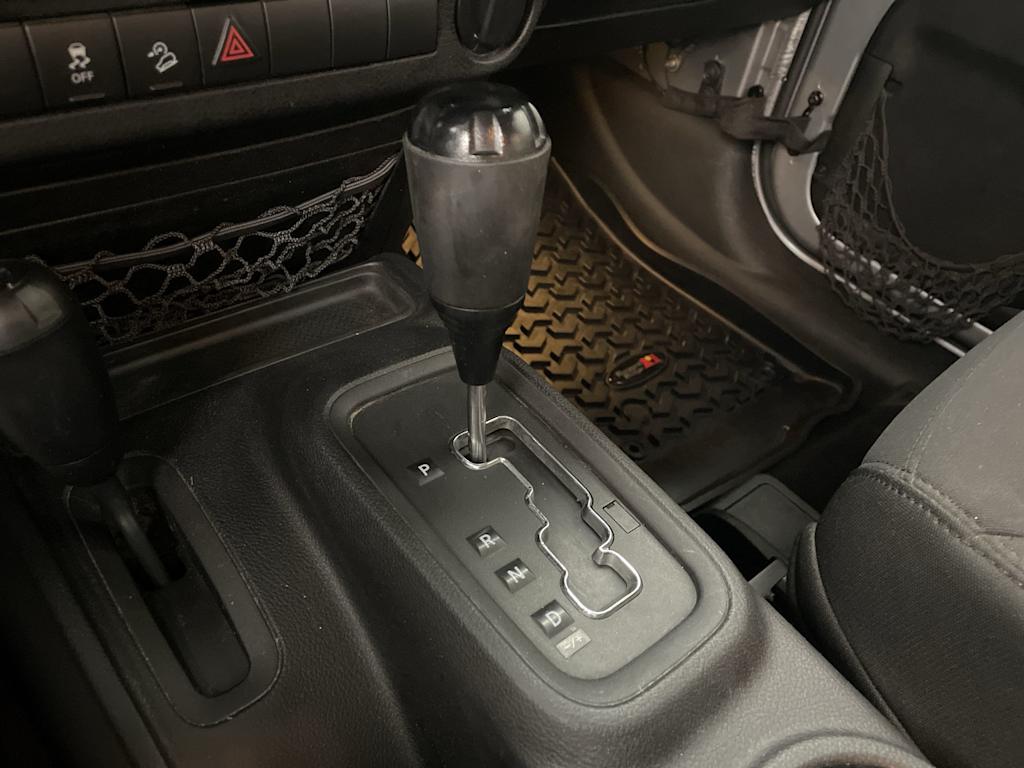 Thumbnail: 2014 Jeep Wrangler - 17