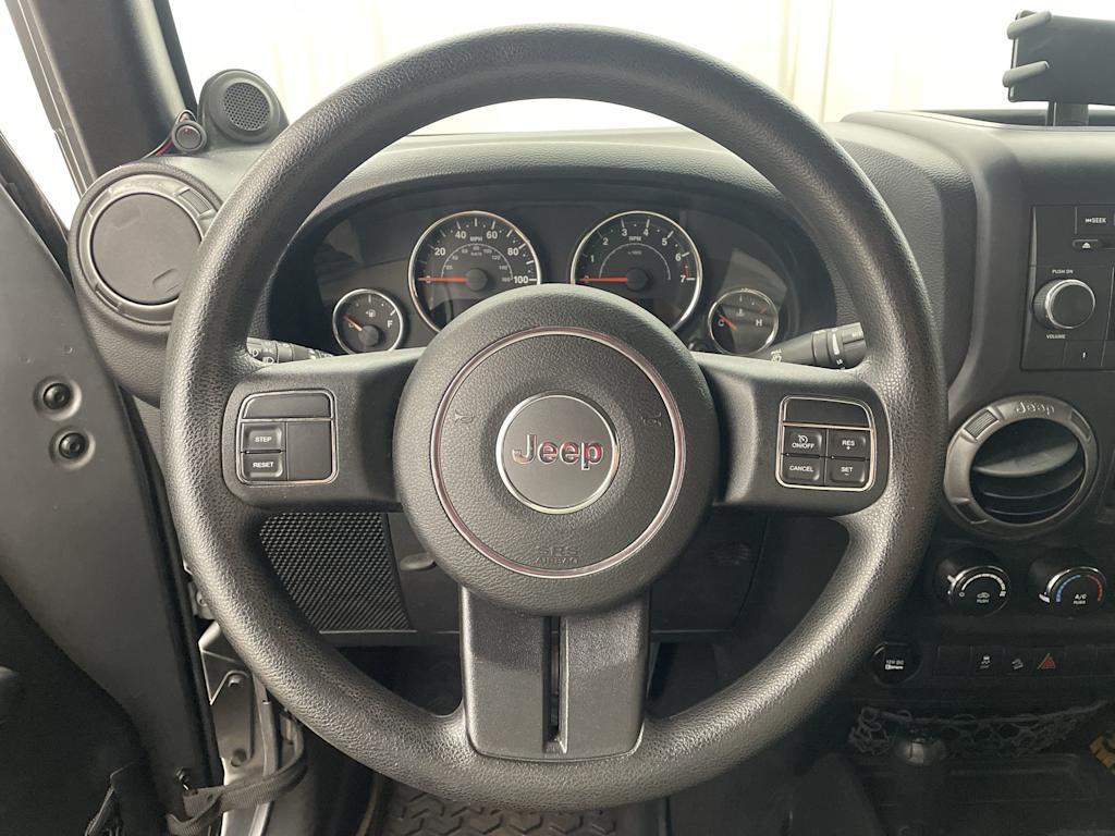 Thumbnail: 2014 Jeep Wrangler - 14