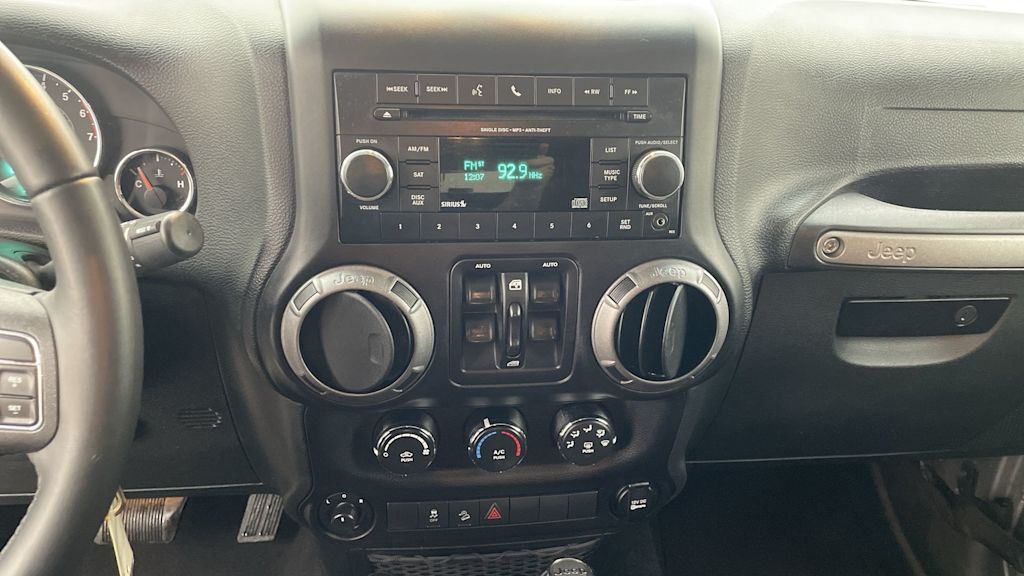 2017 Jeep Wrangler Unlimited Sport 15