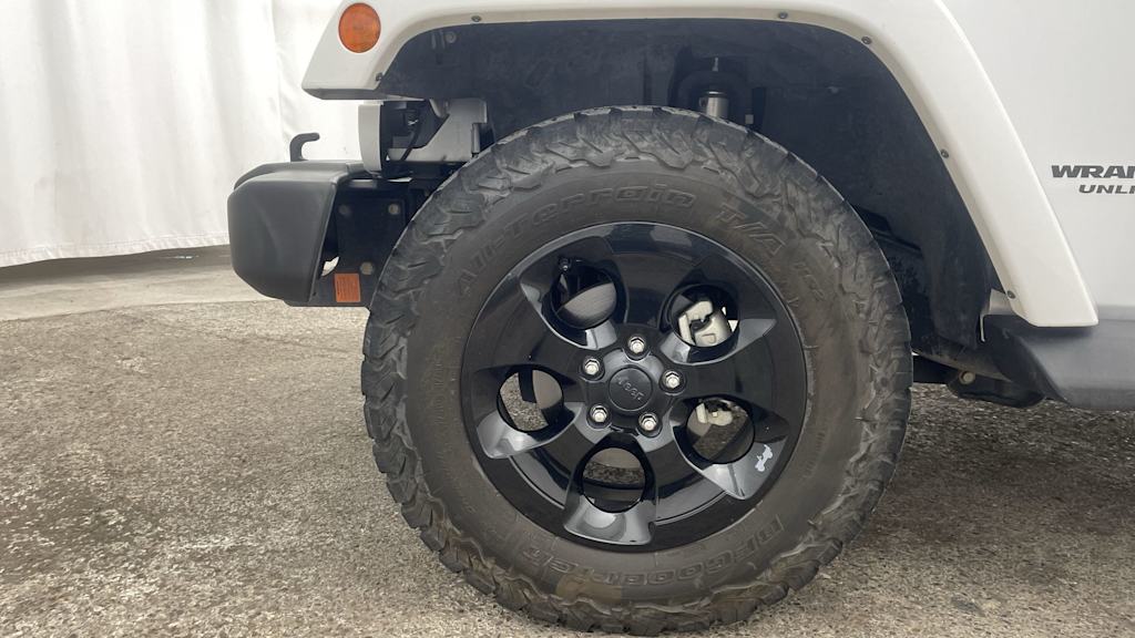 Thumbnail: 2015 Jeep Wrangler - 6
