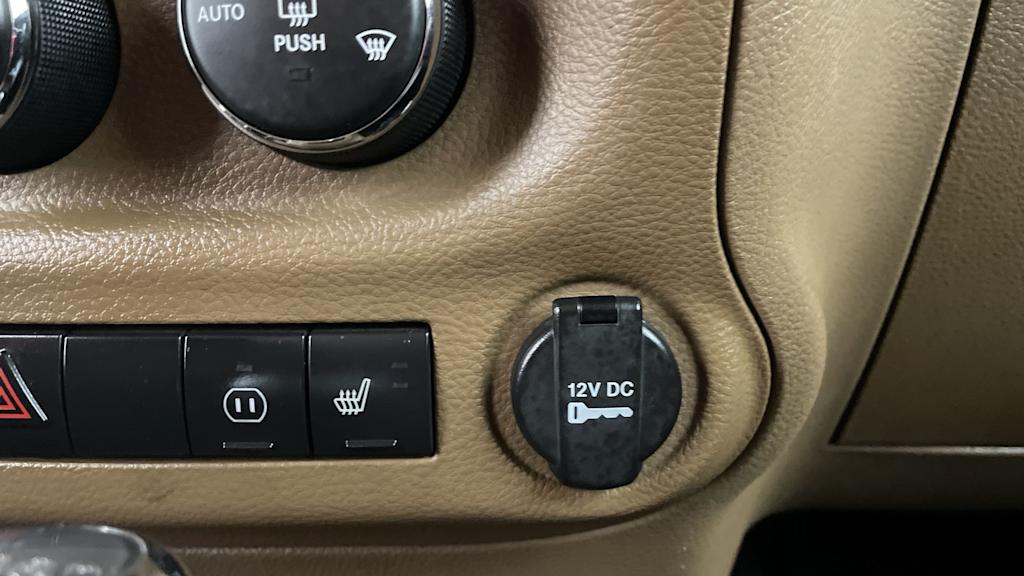 Thumbnail: 2012 Jeep Wrangler - 27