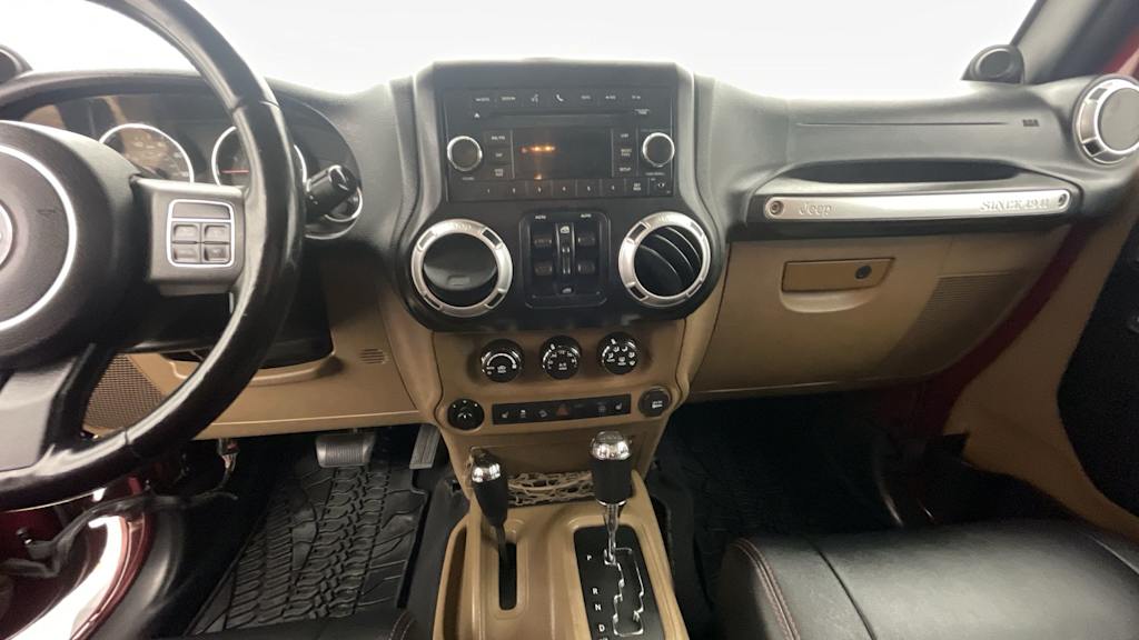 Thumbnail: 2012 Jeep Wrangler - 12