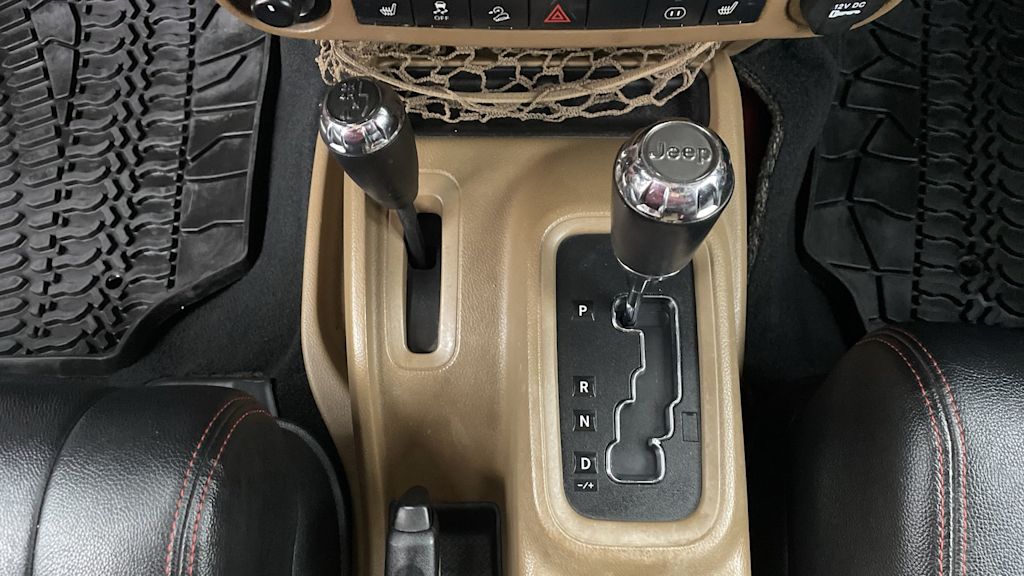 Thumbnail: 2012 Jeep Wrangler - 14