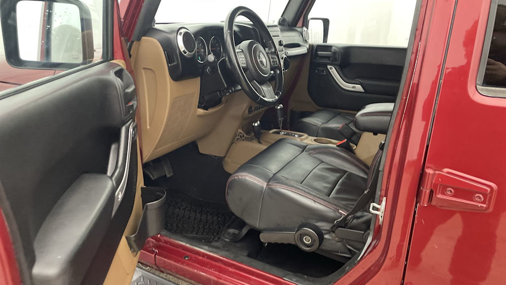 Thumbnail: 2012 Jeep Wrangler - 11