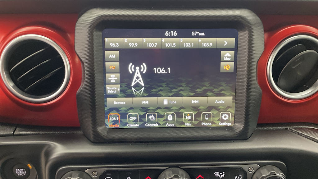 Thumbnail: 2020 Jeep Wrangler - 29