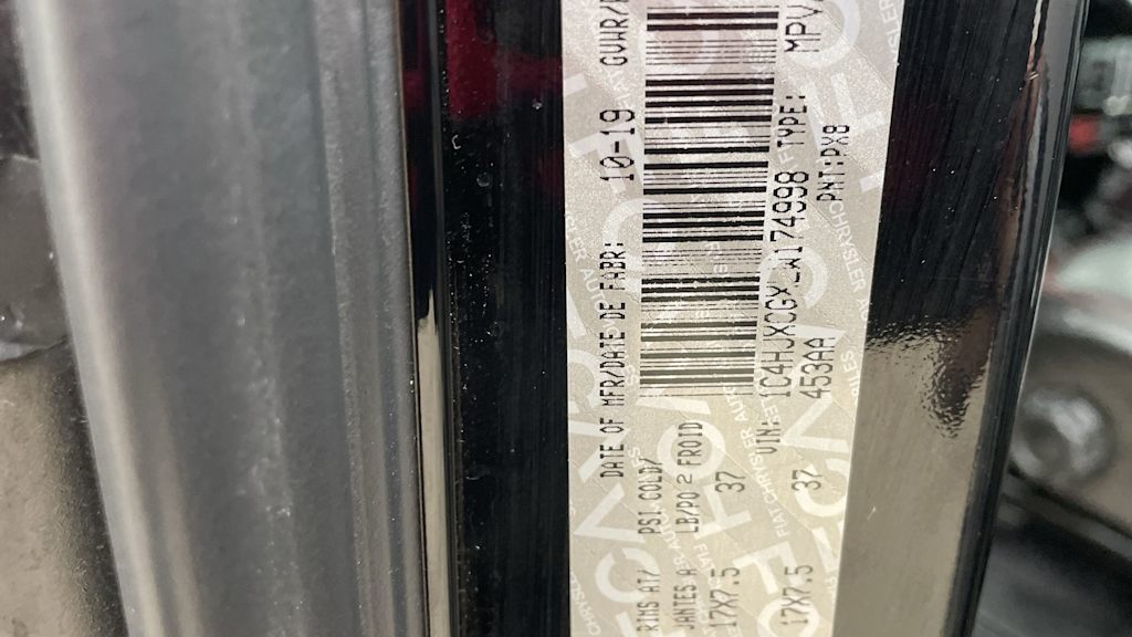 Thumbnail: 2020 Jeep Wrangler - 19