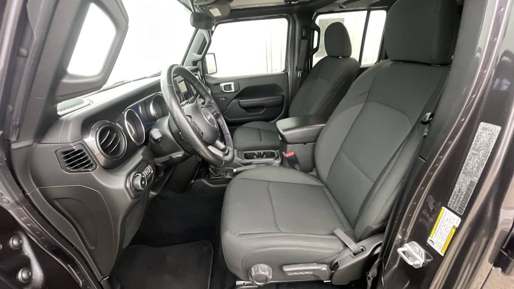 Thumbnail: 2022 Jeep Wrangler - 10
