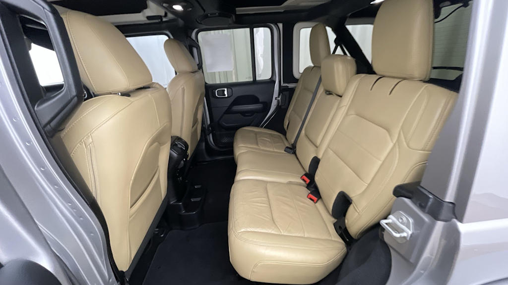 Thumbnail: 2018 Jeep Wrangler - 12
