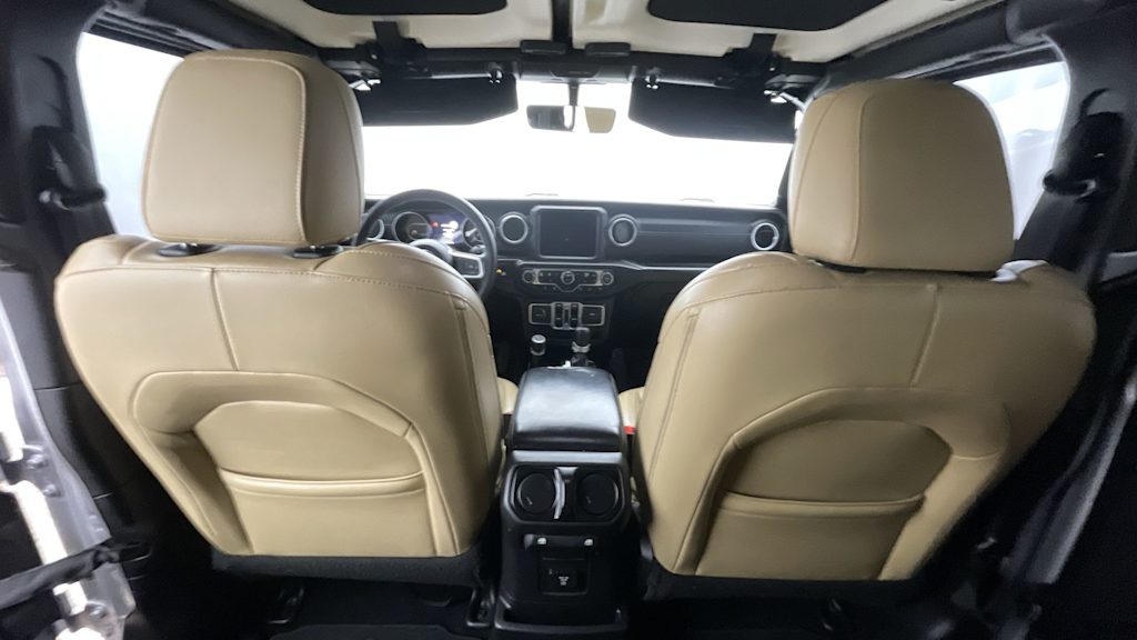 Thumbnail: 2018 Jeep Wrangler - 21