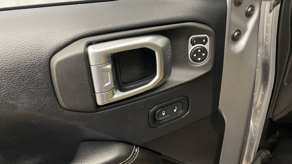 Thumbnail: 2018 Jeep Wrangler - 20