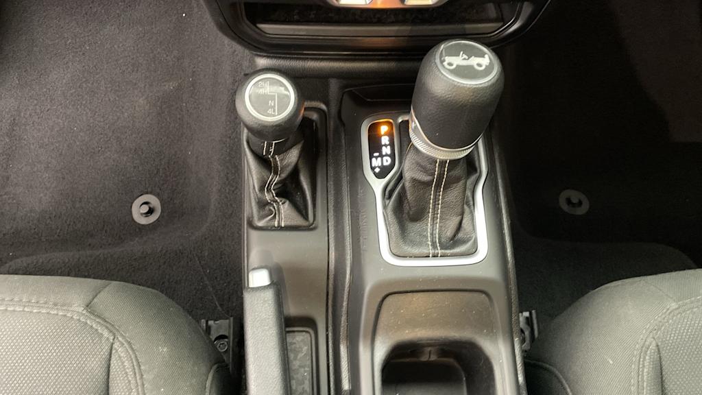 Thumbnail: 2020 Jeep Wrangler - 30