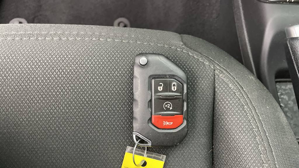 Thumbnail: 2020 Jeep Wrangler - 16