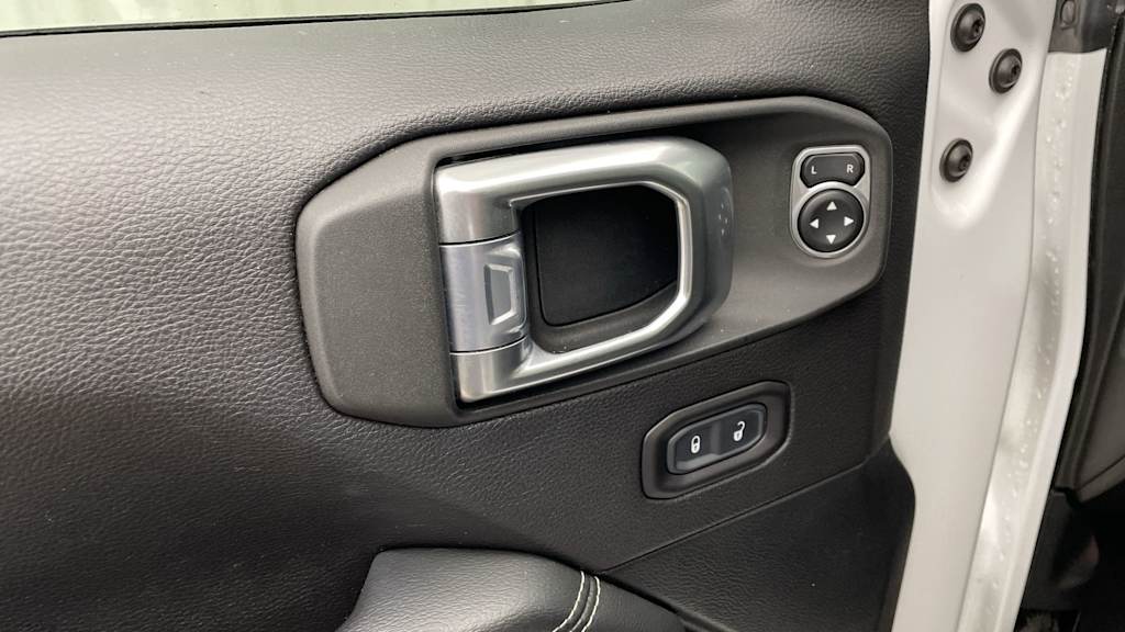 Thumbnail: 2020 Jeep Wrangler - 19