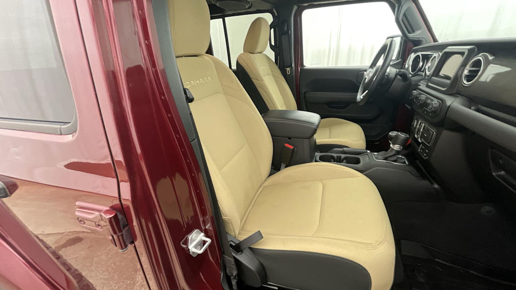 2021 Jeep Wrangler Unlimited Sahara 24