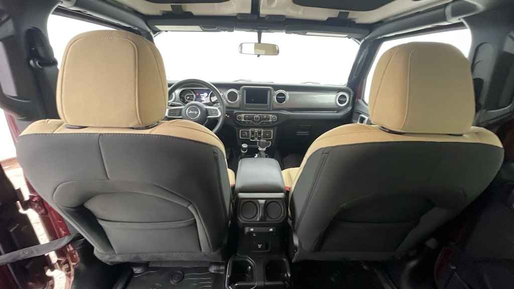 2021 Jeep Wrangler Unlimited Sahara 12