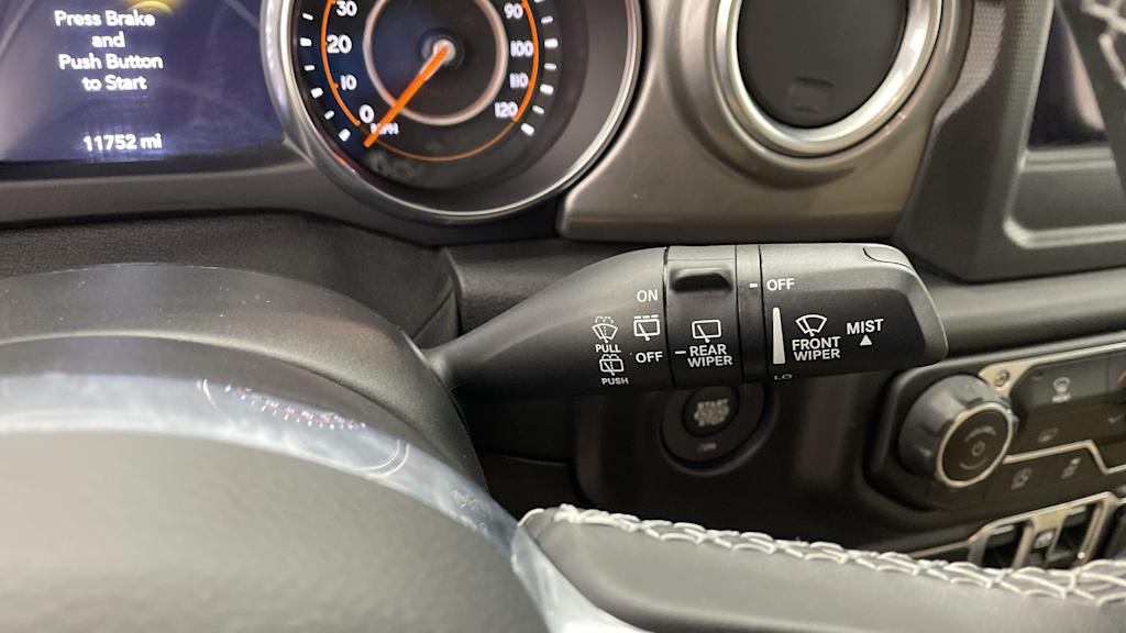2021 Jeep Wrangler Unlimited Sahara 27