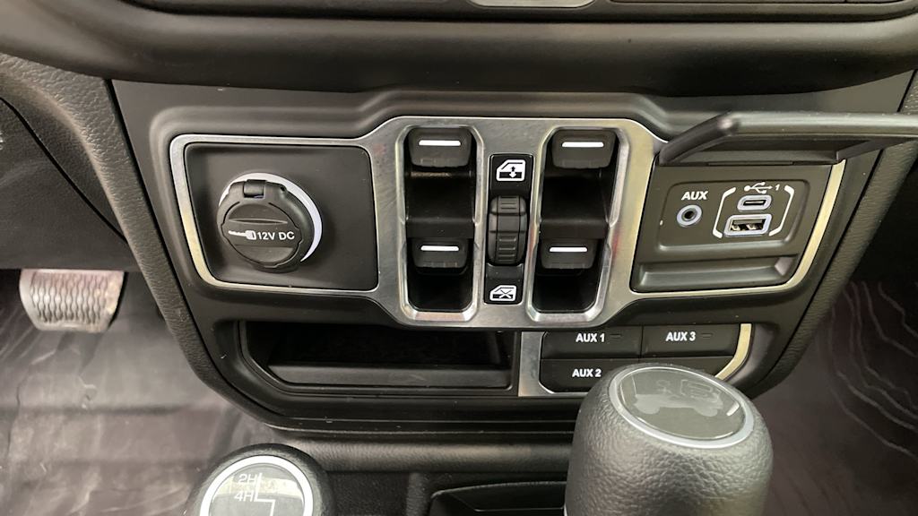 2021 Jeep Wrangler Unlimited Sahara 31