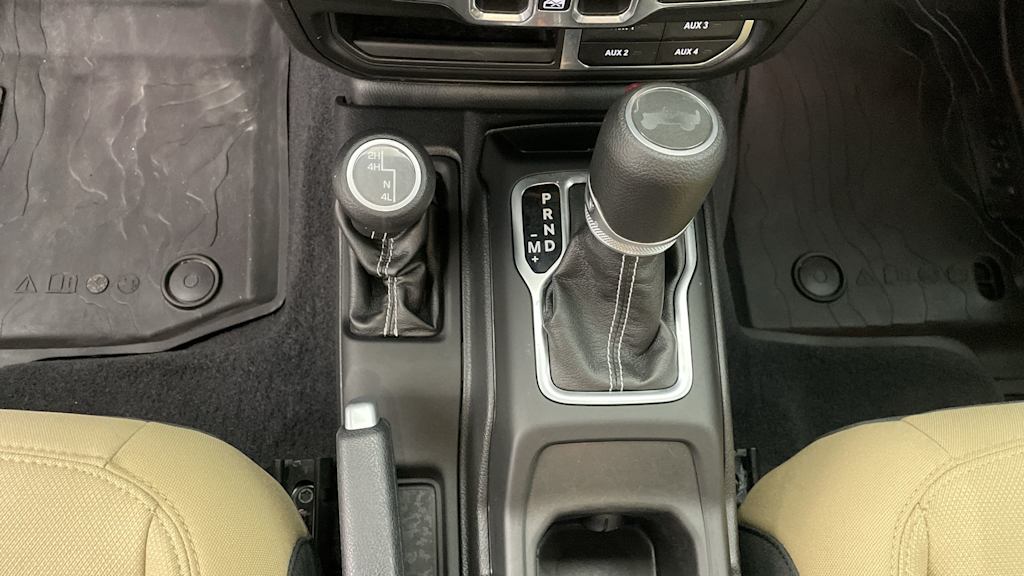 2021 Jeep Wrangler Unlimited Sahara 15