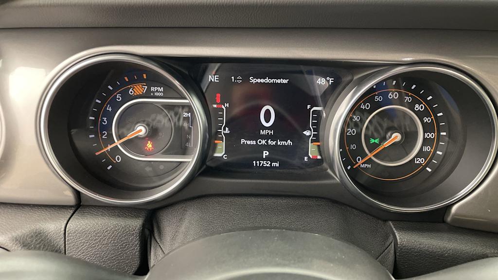 2021 Jeep Wrangler Unlimited Sahara 16