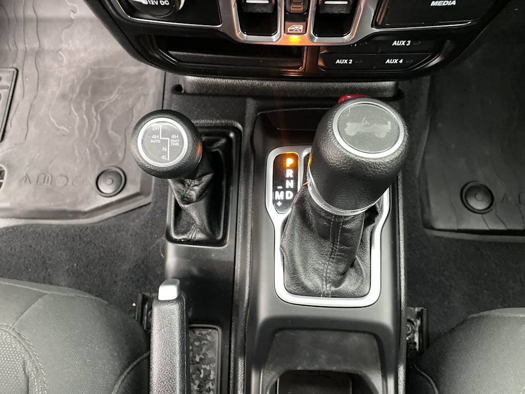 Thumbnail: 2023 Jeep Wrangler - 17